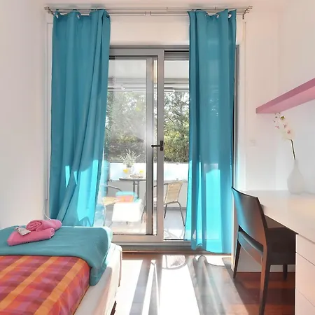 White Pebble - Luxury With Parking * Split